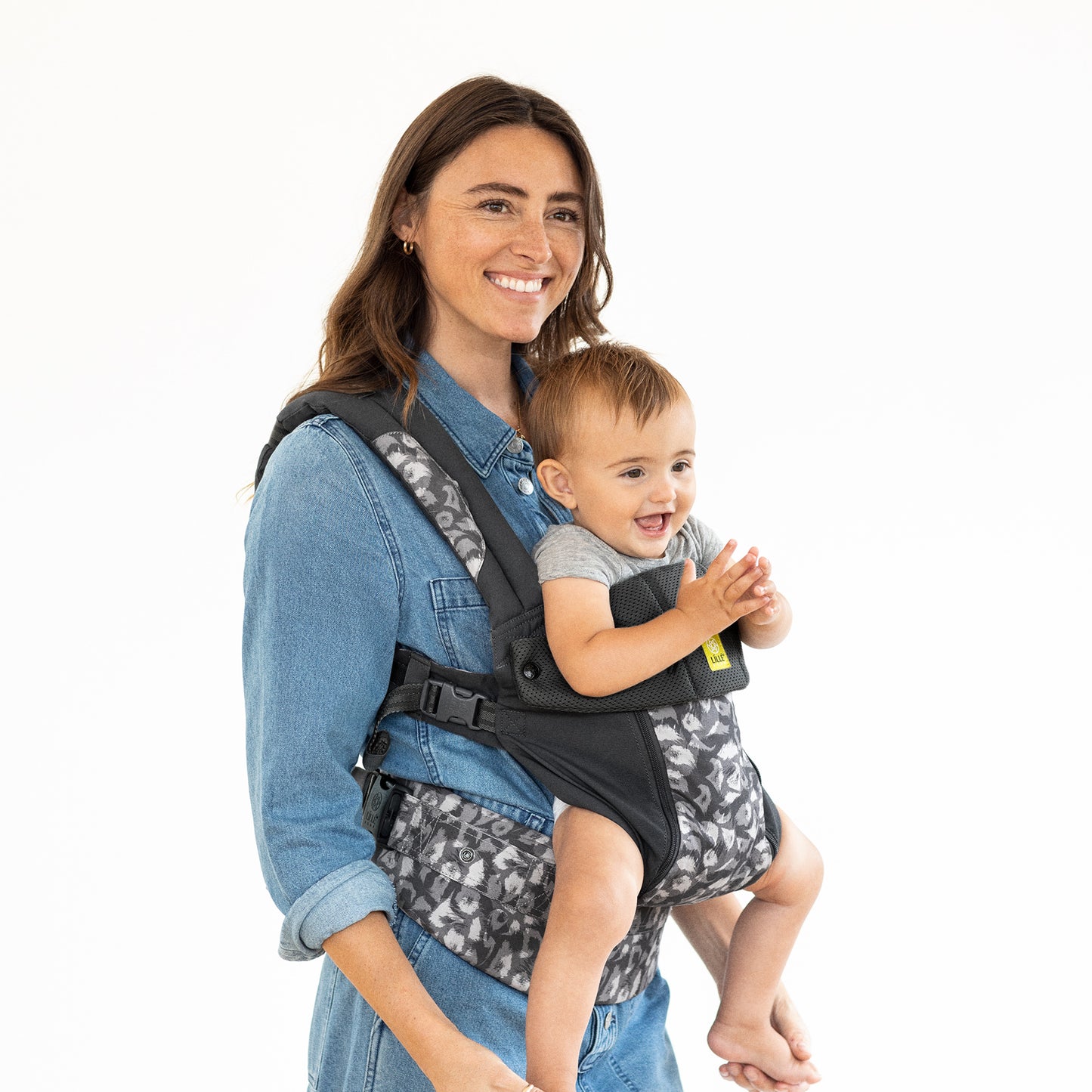 COMPLETE Carrier - All Seasons - Twilight Leopard - LÍLLÉbaby NZ
