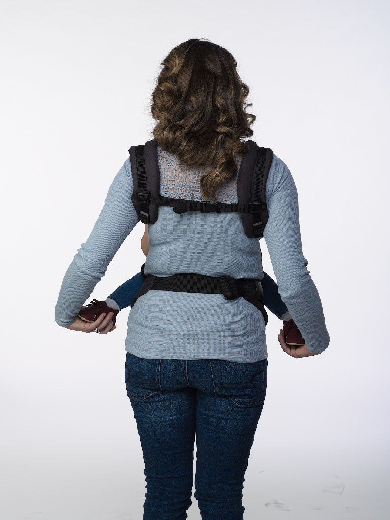 FUNDAMENTALS Carrier - All Seasons - Black - LÍLLÉbaby NZ